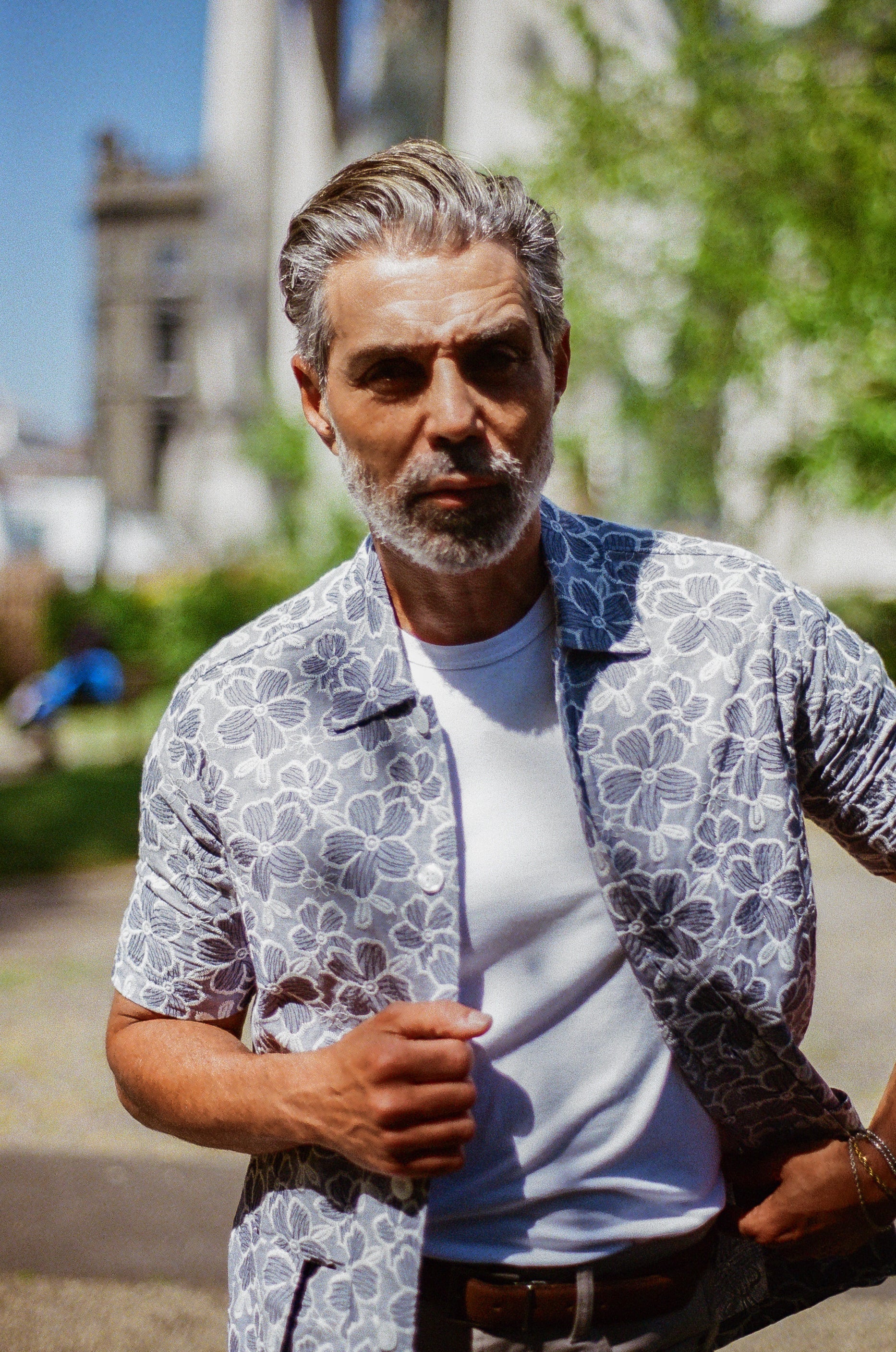 Bethnal Short Sleeve Shirt - Embroidered Chambray Sky Flower - Wear London