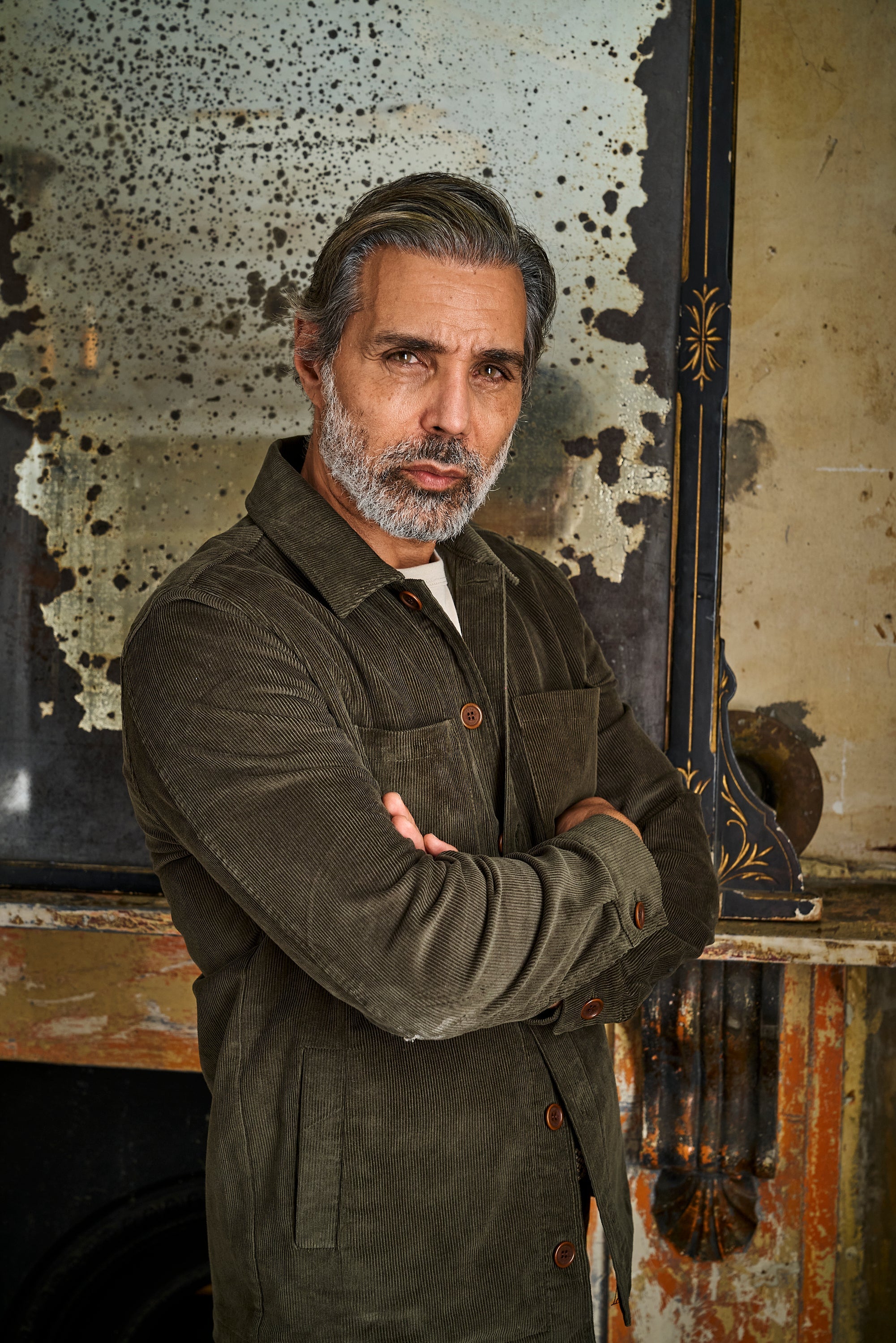 Theydon Overshirt - Fine Whale Cord Olive - Wear London