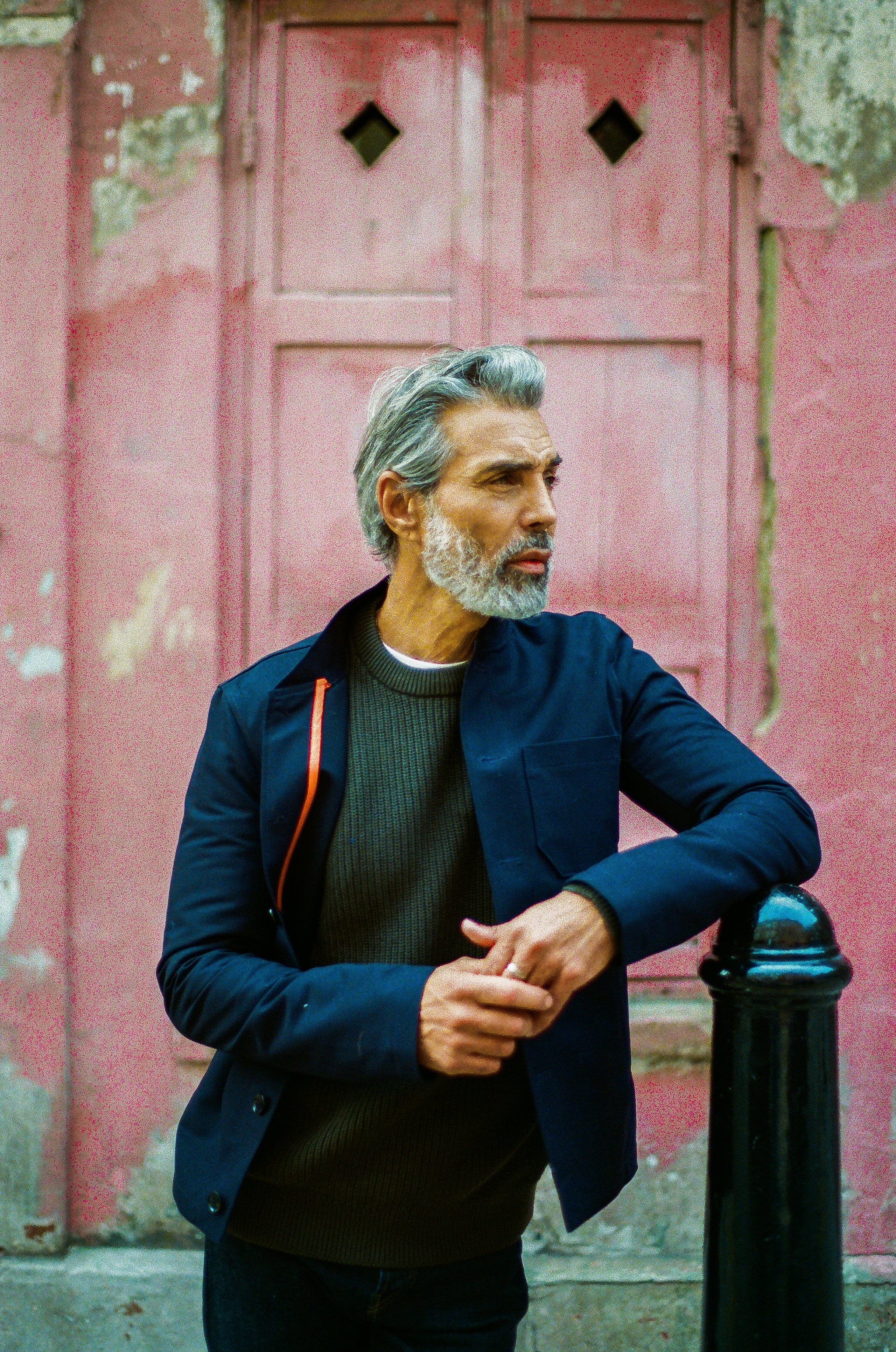 J Hailey Crew Knit - Dark Olive - Wear London