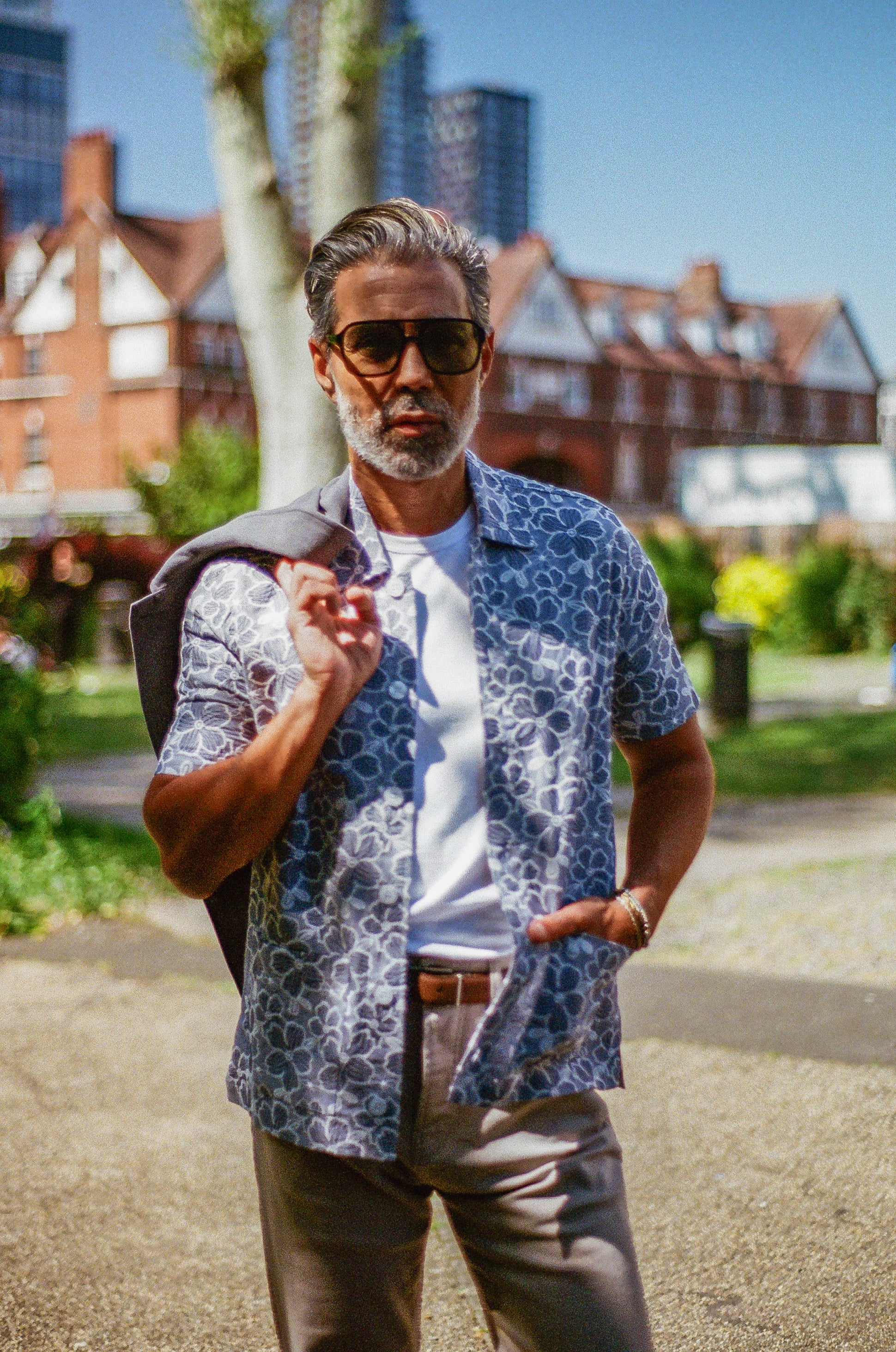 Bethnal Short Sleeve Shirt - Embroidered Chambray Sky Flower - Wear London