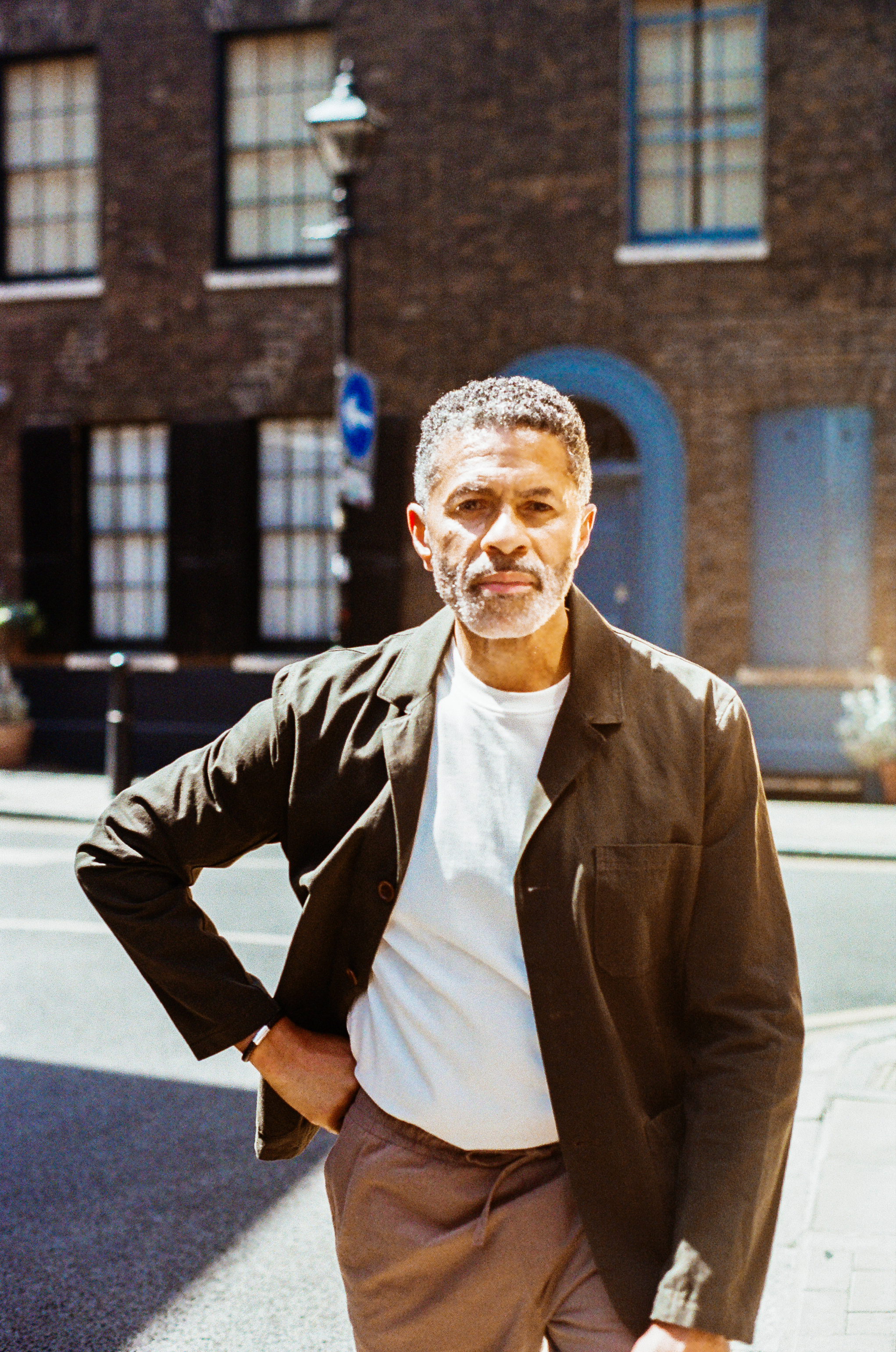 The Pearlman Casual Blazer - Olive Cotton Linen - Wear London