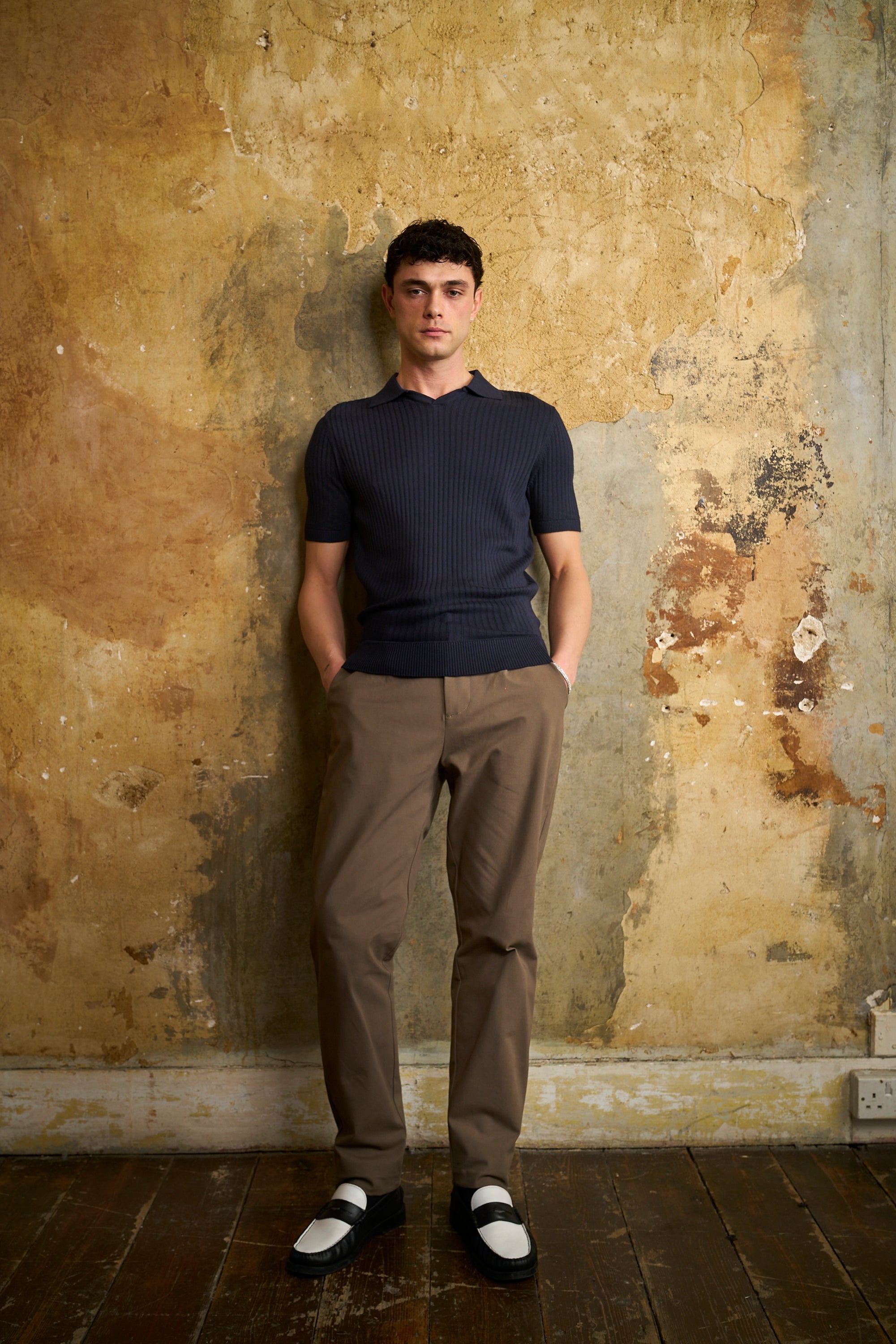 Barbican - V Neck Jacquard - Navy - Wear London