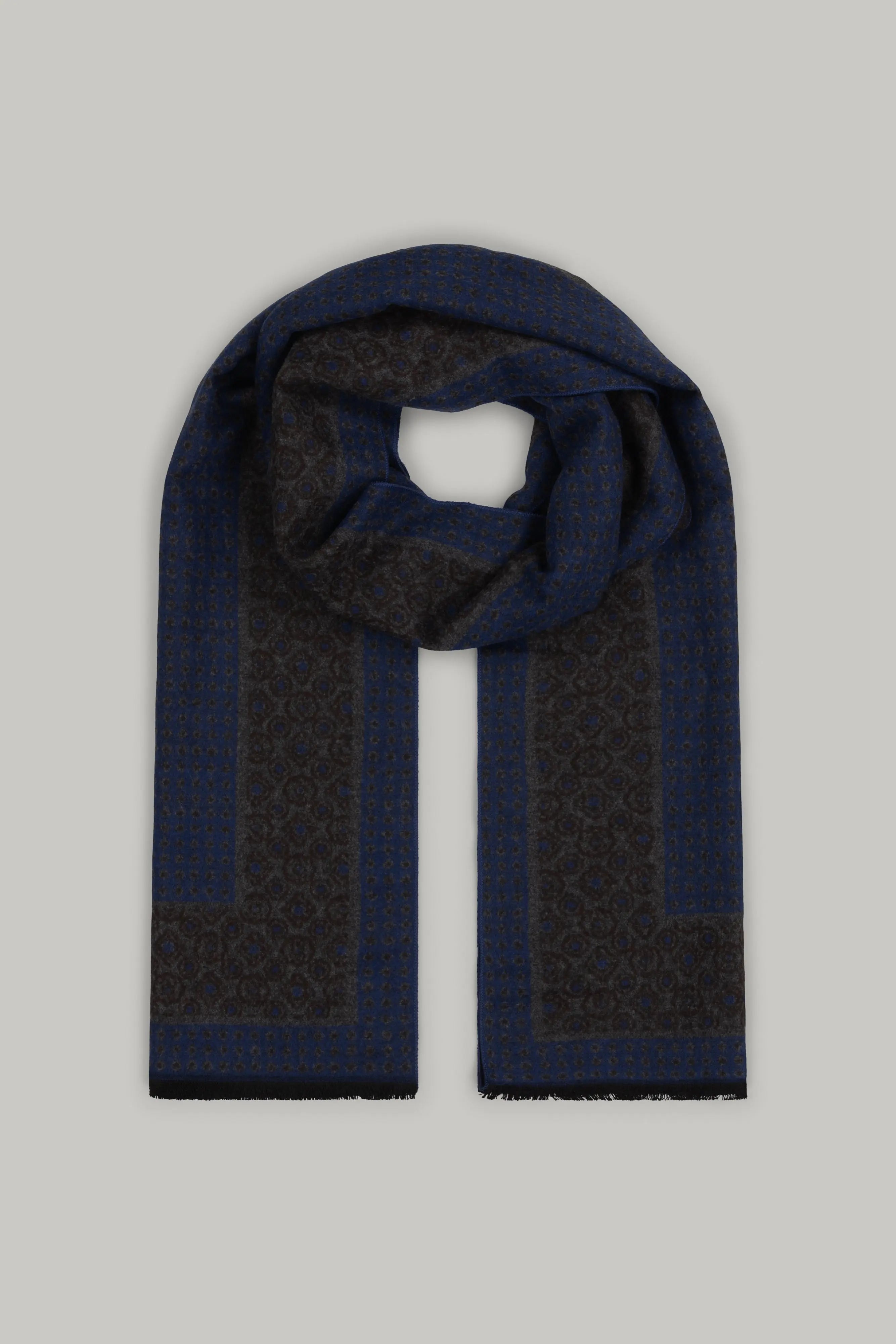 Scarf – 24845119 – Panel Geo – Navy / Grey - Wear London