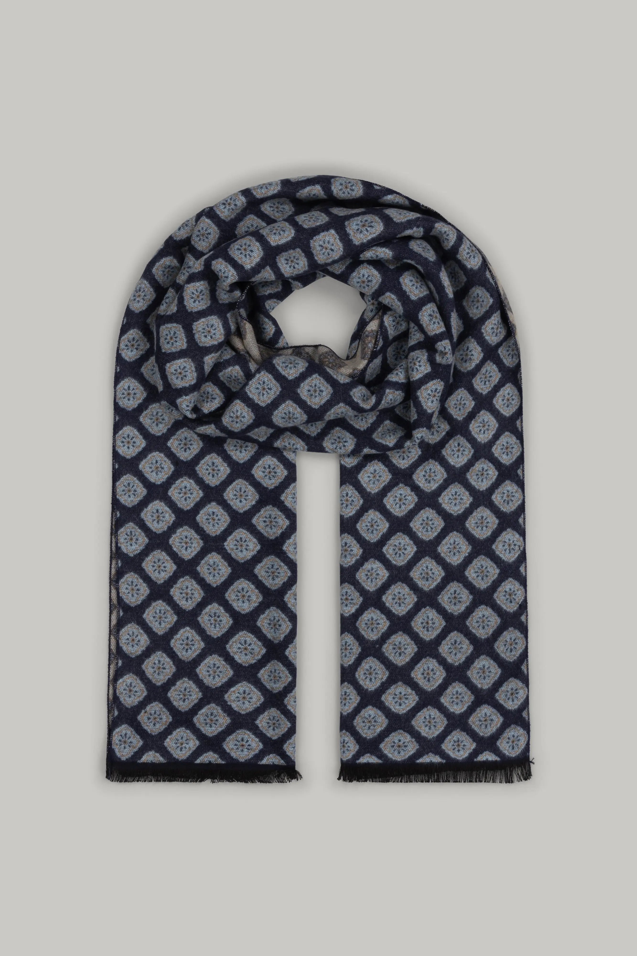 Scarf – 24832119 – Square Paisley – Navy / L Blue - Wear London