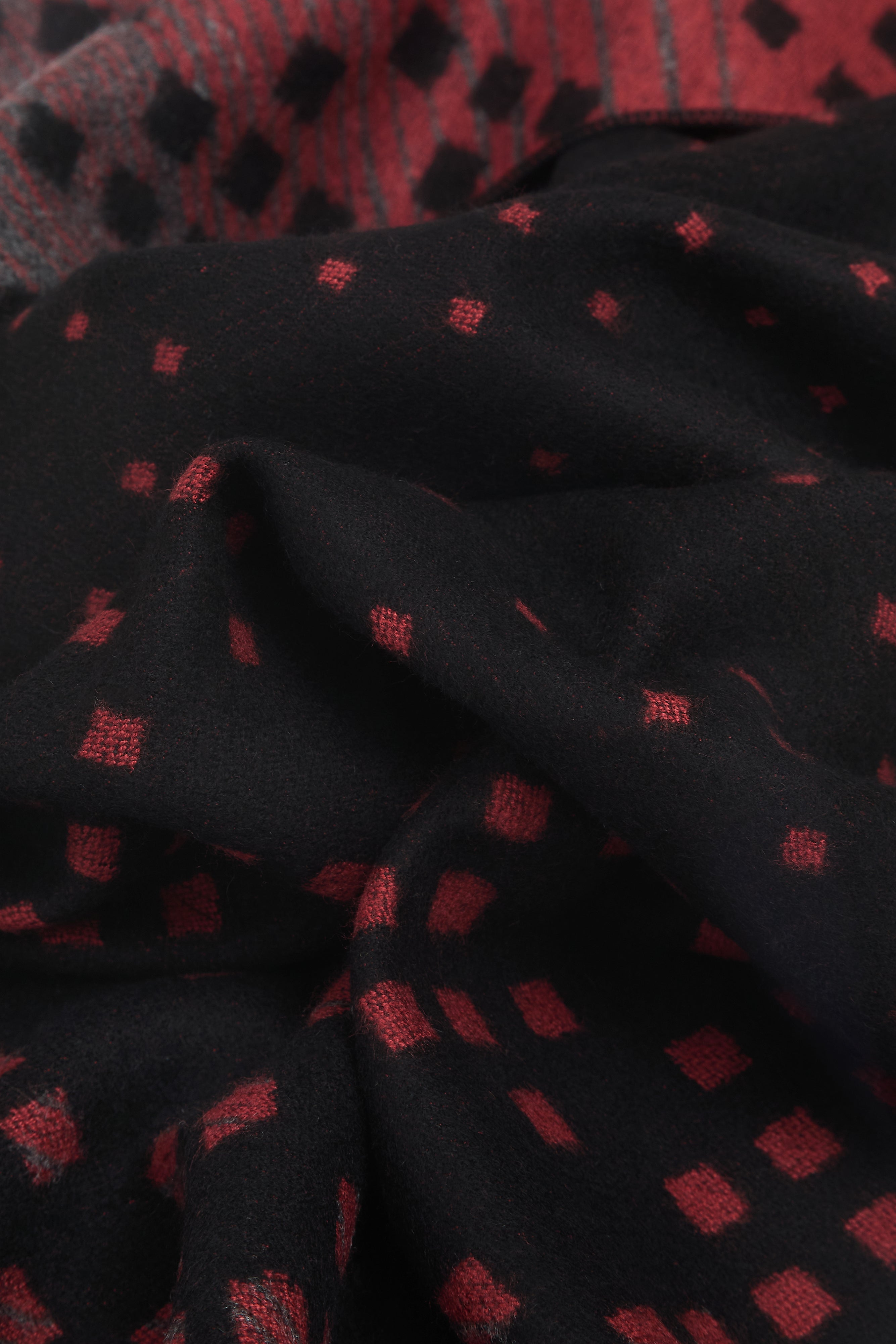 Scarf - Fluorescent Geo Grey / Red - Wear London